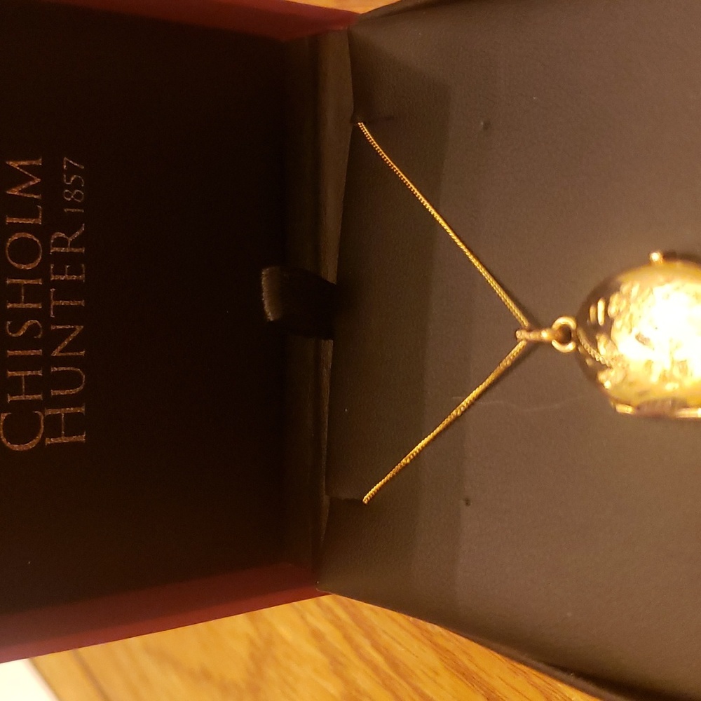 Gold locket